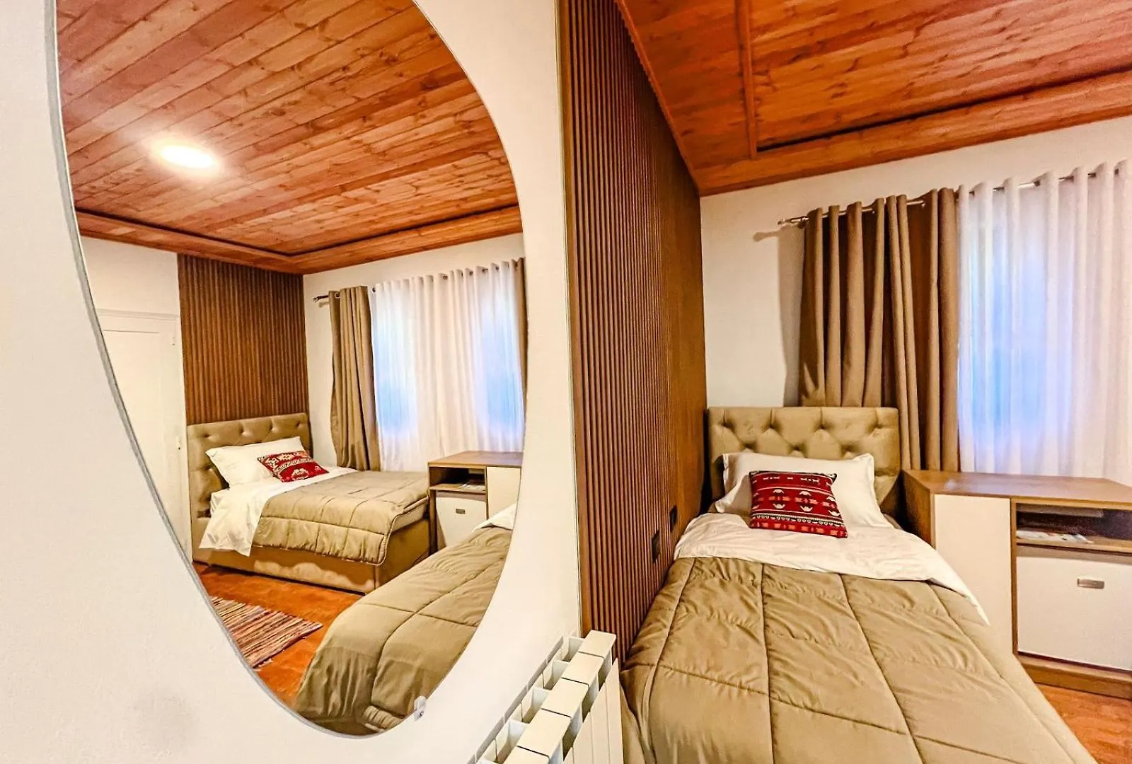 Logu I Harushave Villa Theth Albania
