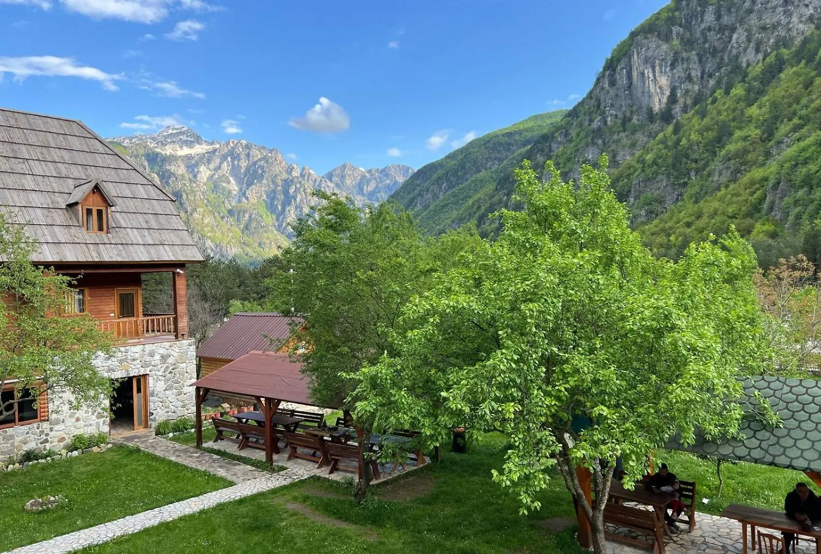 Villa Logu I Harushave à Theth 0*,