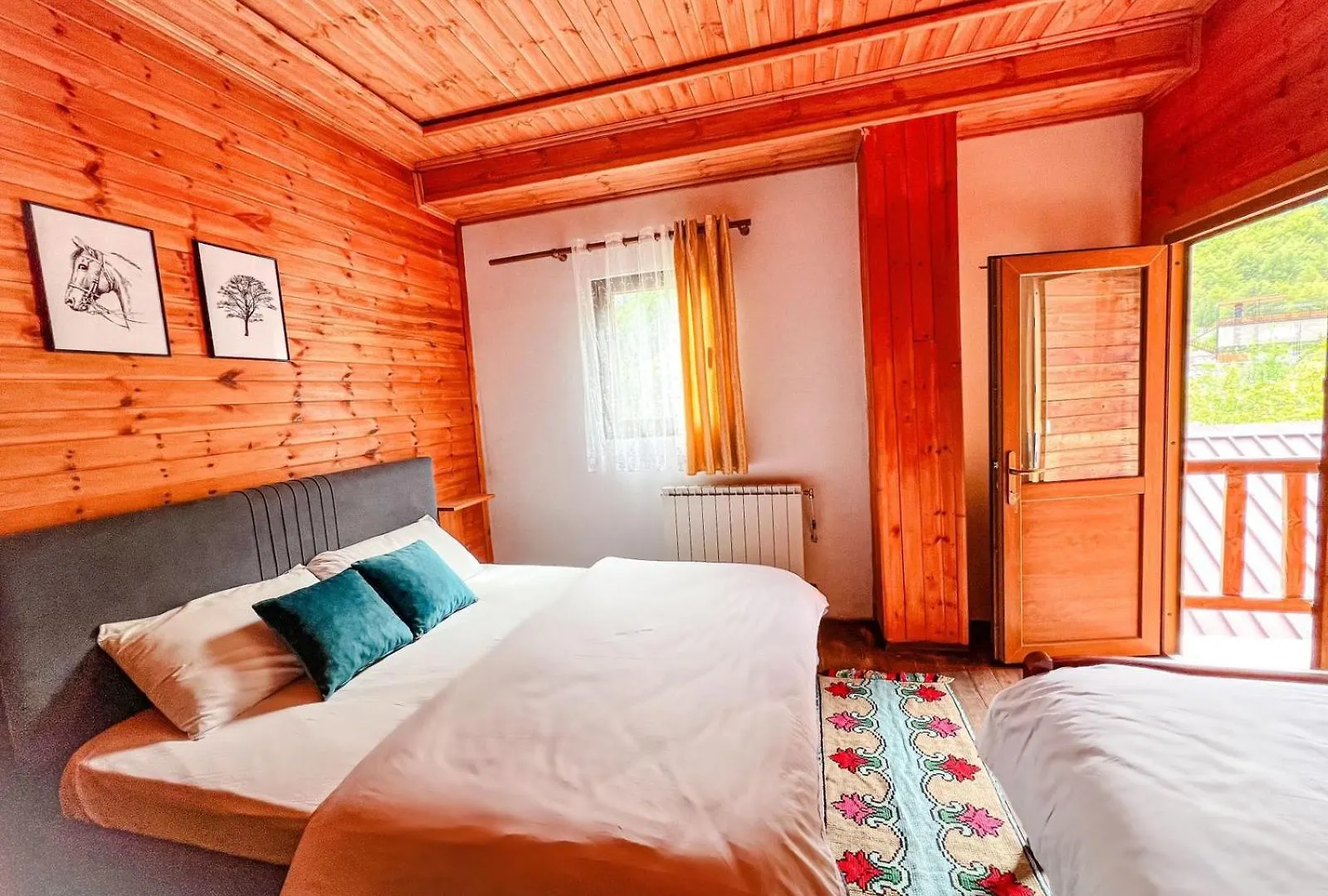 Vila Logu I Harushave Theth Farma